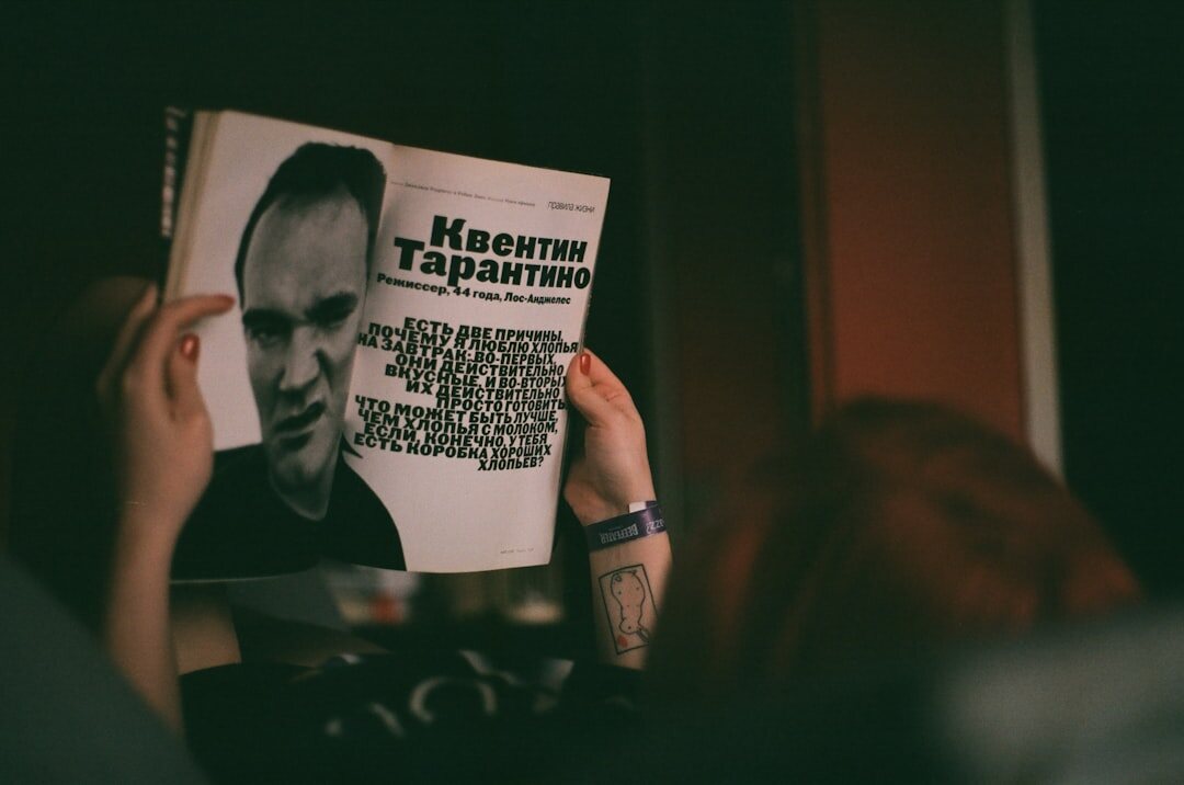 celebrity fan reading magazine